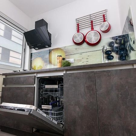 Apartment Nevera Rijeka Eksteriør billede