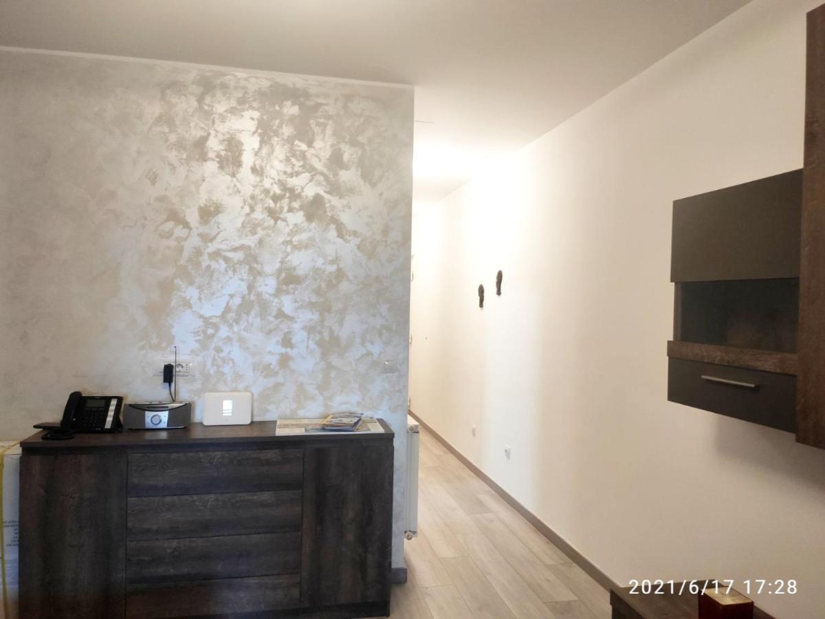 Apartment Nevera Rijeka Eksteriør billede