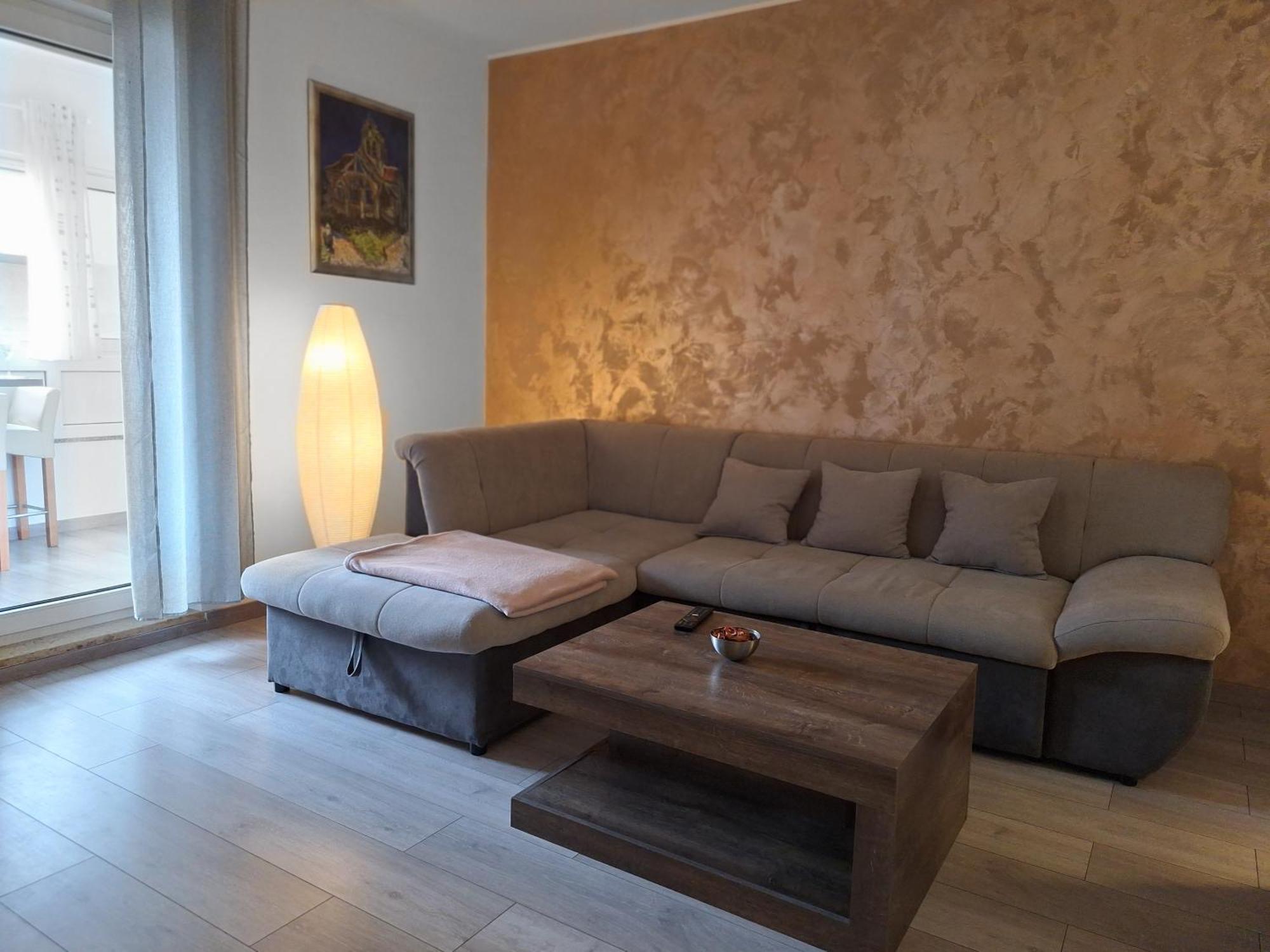 Apartment Nevera Rijeka Eksteriør billede